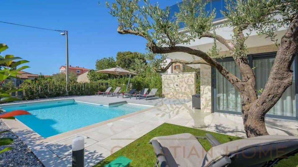 House, 234 m2, For Sale, Poreč