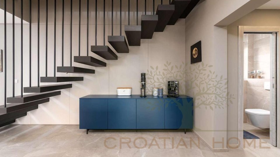 House, 234 m2, For Sale, Poreč