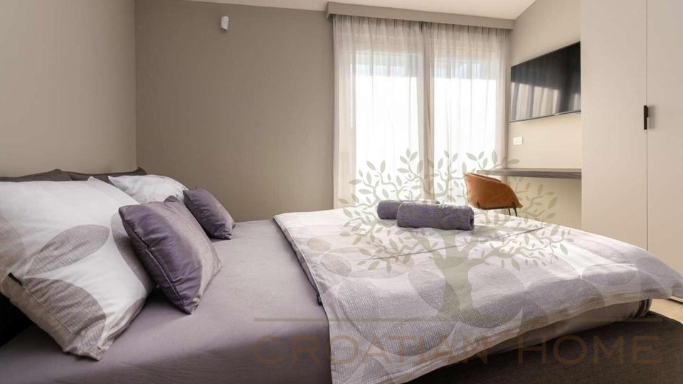 House, 234 m2, For Sale, Poreč