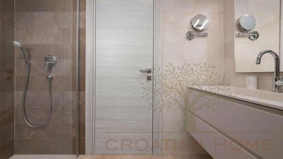 House, 234 m2, For Sale, Poreč